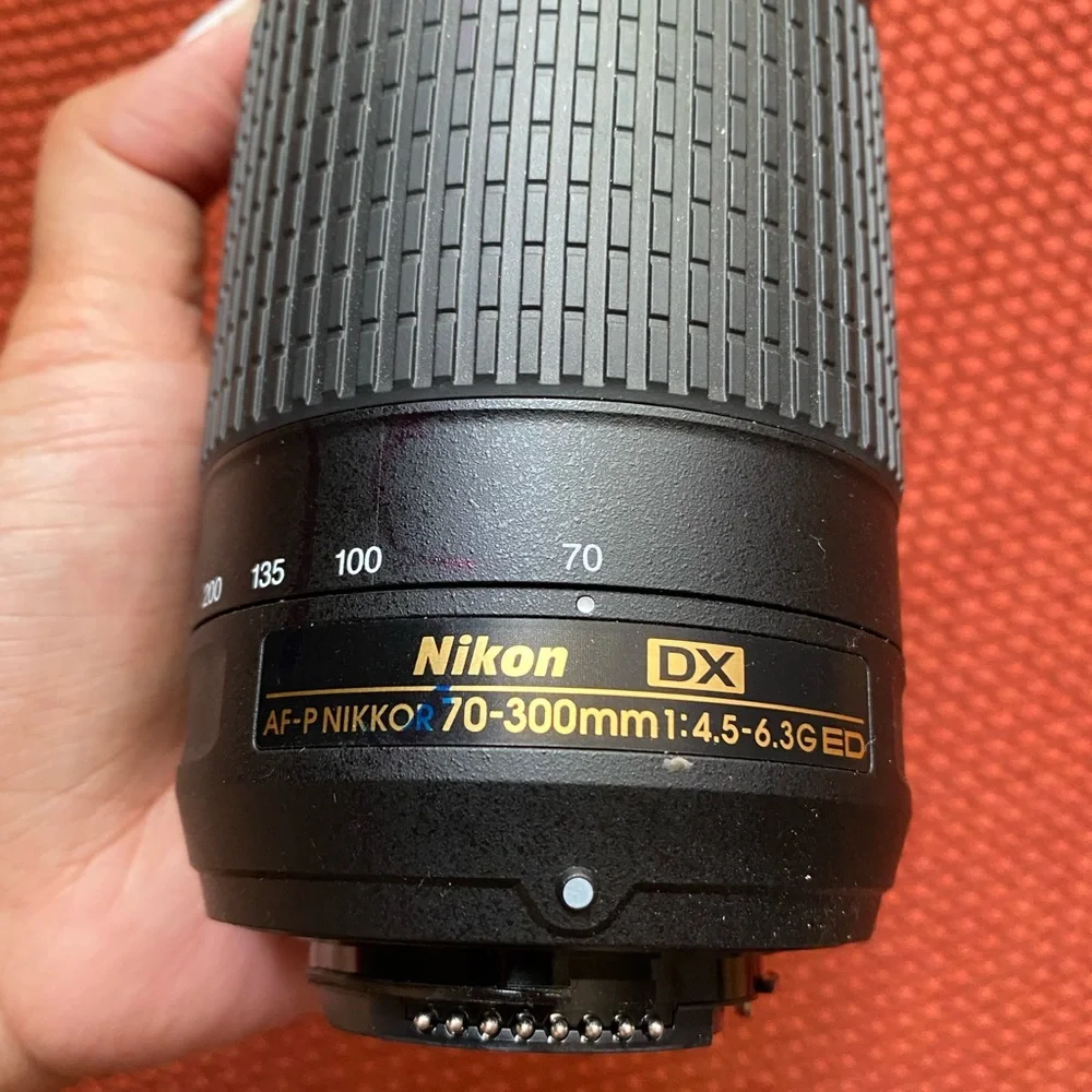Nikon lens 70-300mm